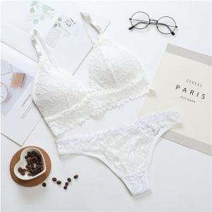 CONJUNTO SUJETADOR Y BRAGUITAS DISEÑO FLORAL Y TRANSPARENCIAS OFFICE BLANCO