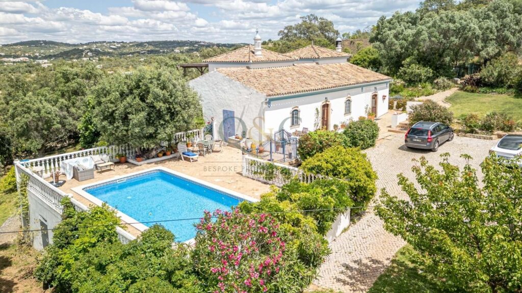 villa for Sale in faro