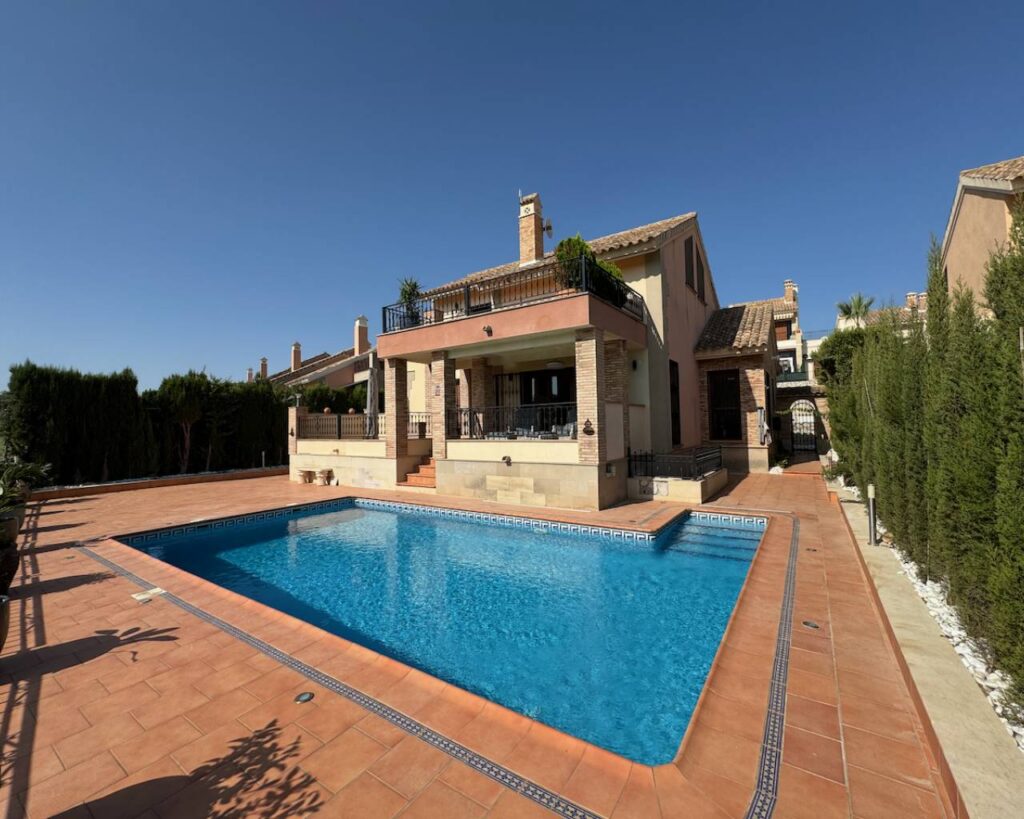 villa for sale in la finca golf