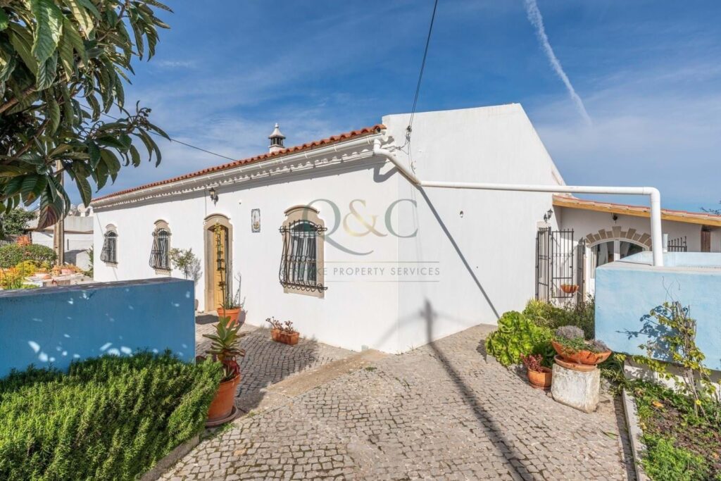 villa for Sale in são brás de alportel