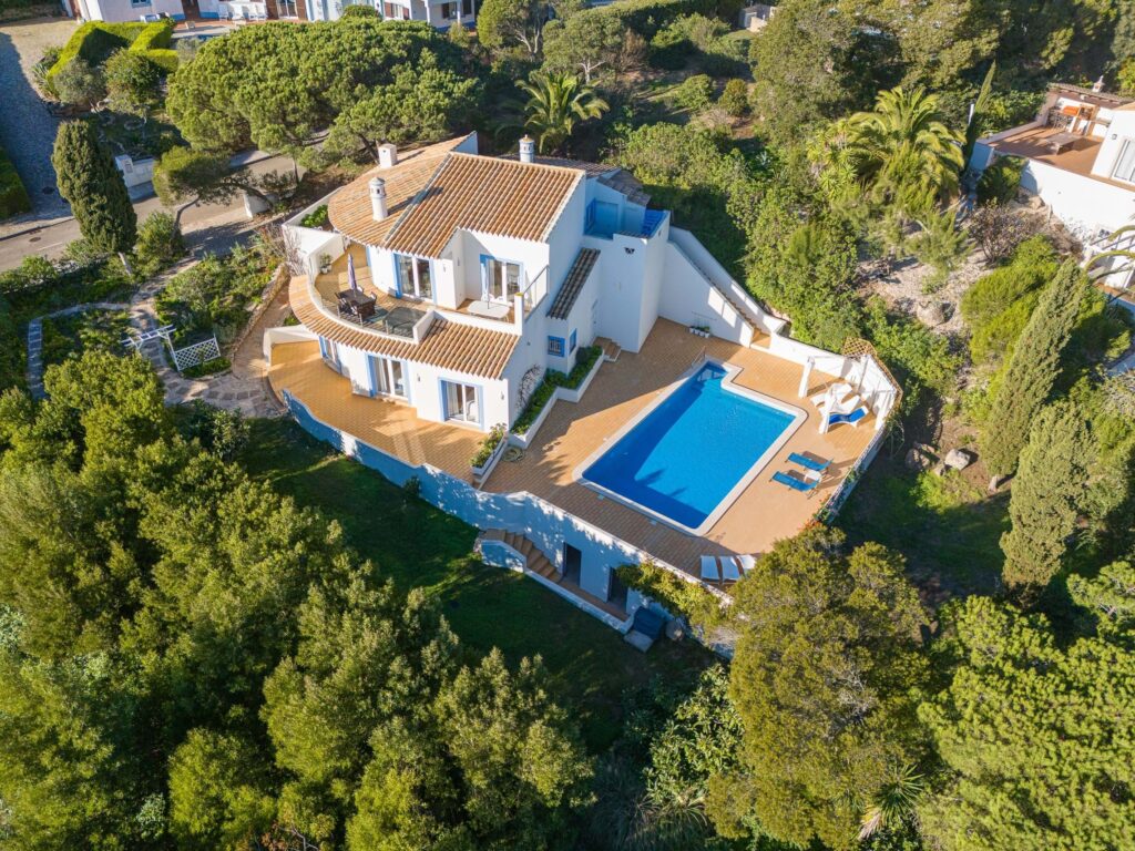 villa for Sale in Vila do Bispo