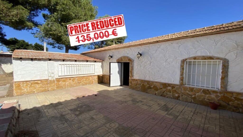 country house for sale in la murada