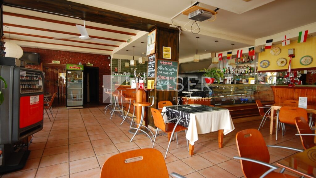 Commercial for sale in albufeira