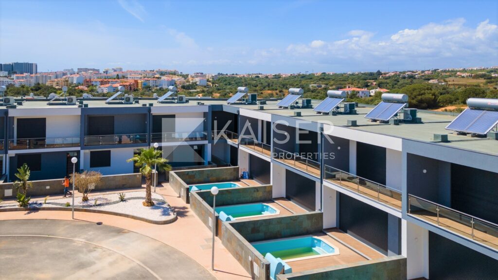 Town House for sale in albufeira