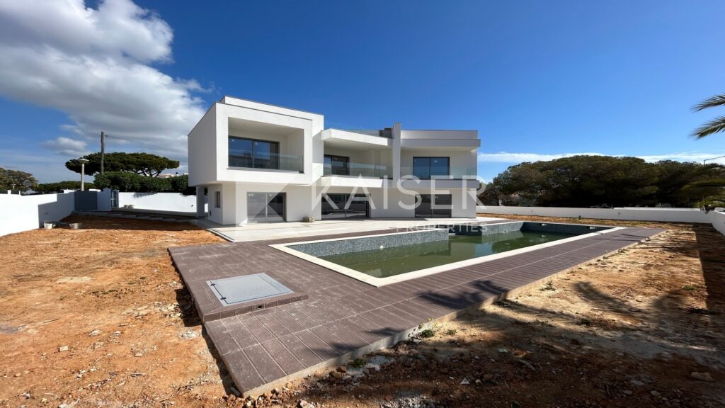 Villa for sale in albufeira