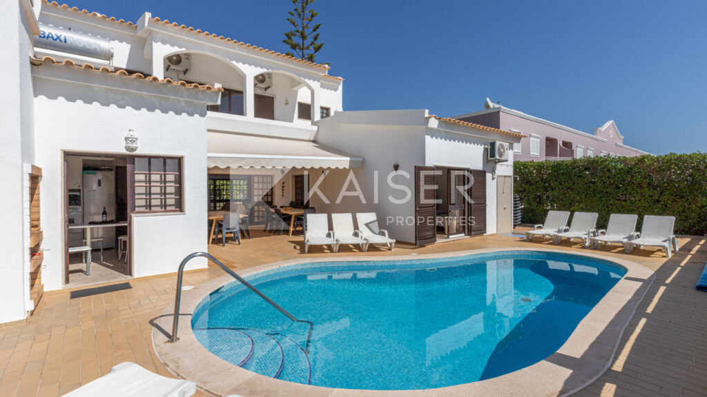 Villa for sale in albufeira