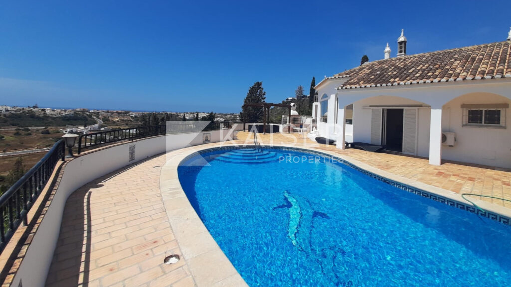 Villa for sale in albufeira