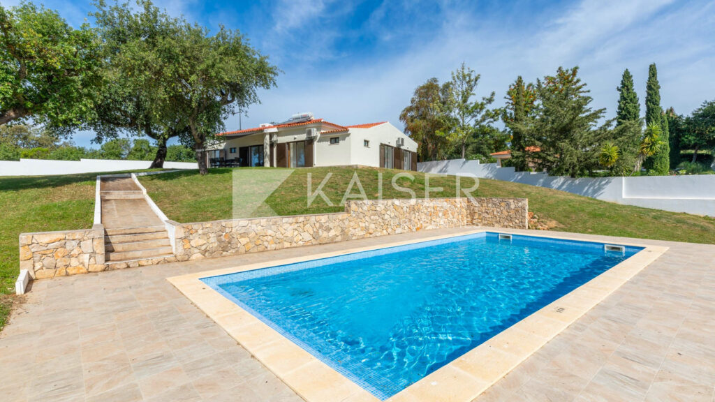 Villa for sale in albufeira