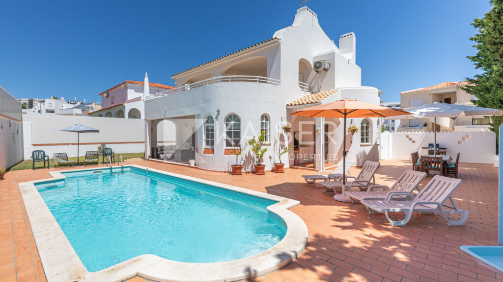 Villa for sale in albufeira