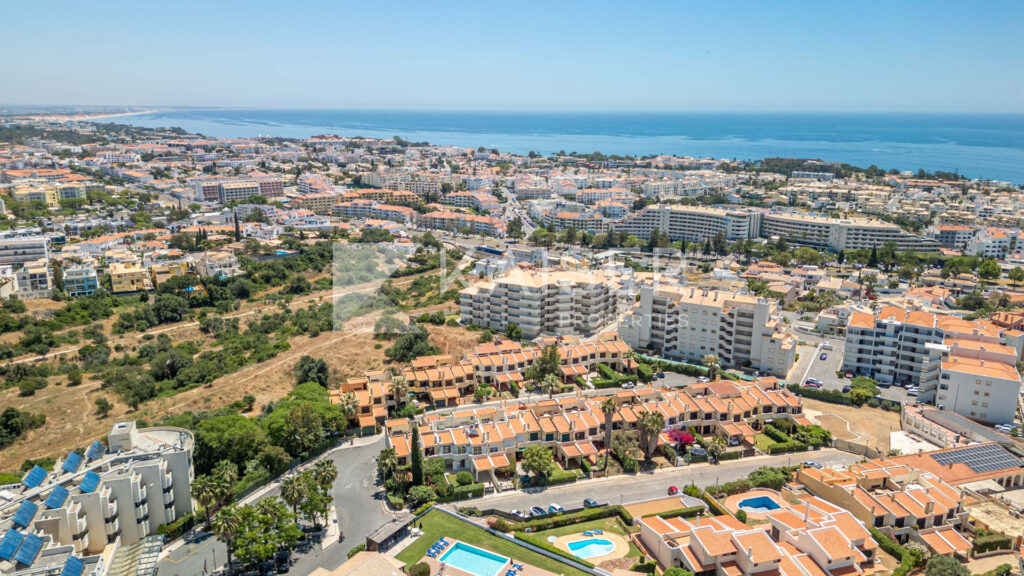 Town House for sale in albufeira