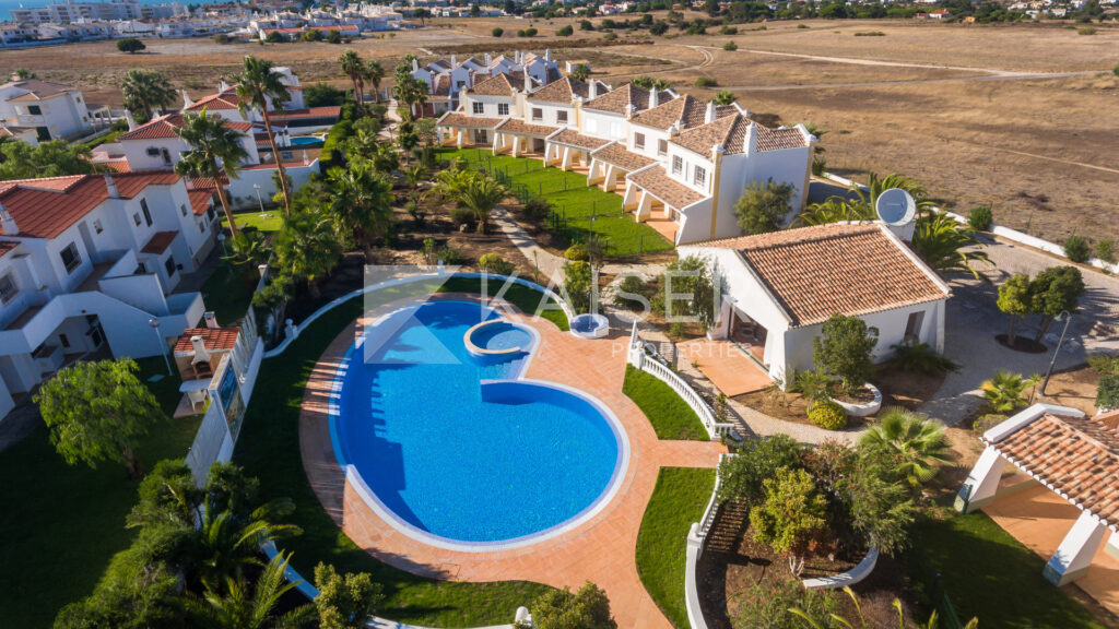 Town House for sale in albufeira