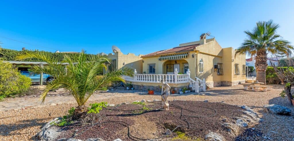 Villa for sale in torrevieja