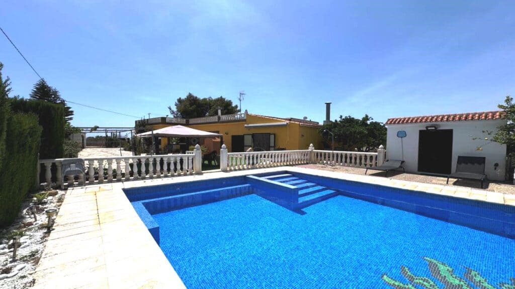 villa for sale in catral