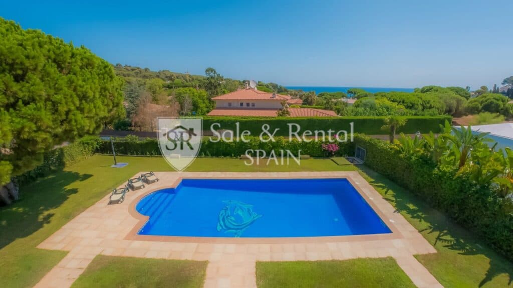 villa for sale in platja d'aro