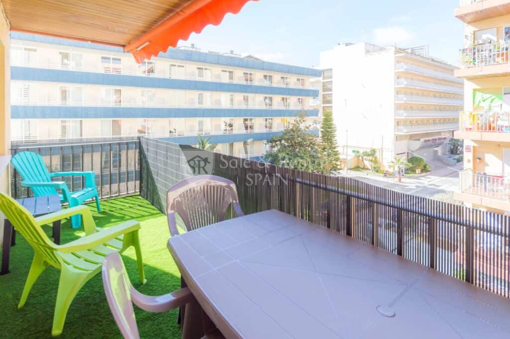 apartment for sale in lloret de mar