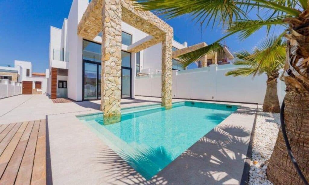 villa for sale in torrevieja