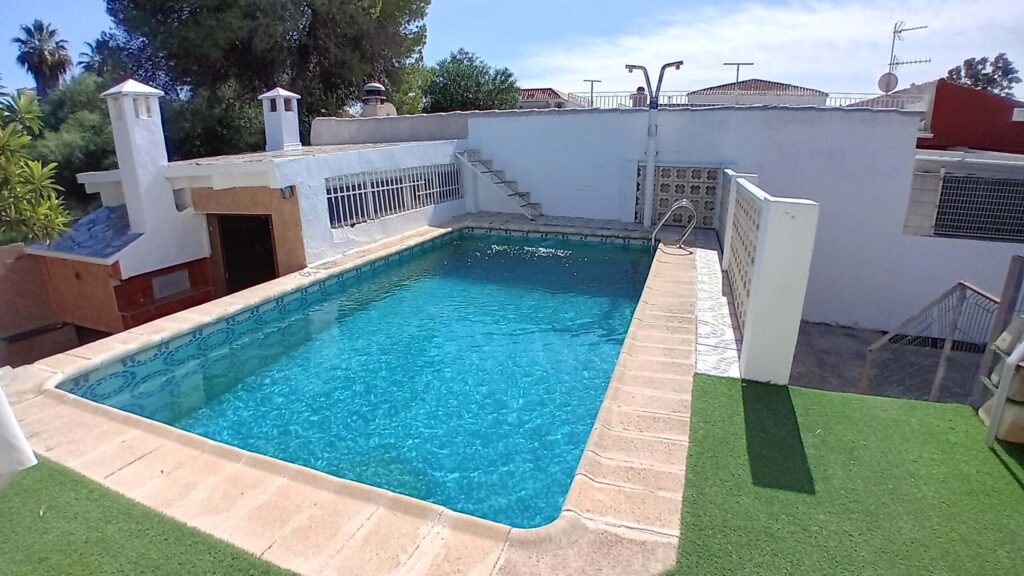 villa for sale in gandia