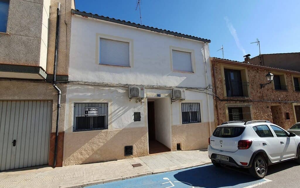 Town House for Sales in ayora