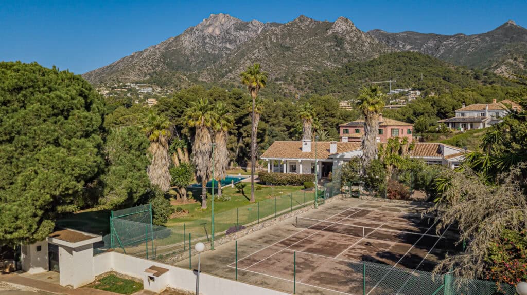 villa for sale in marbella malaga