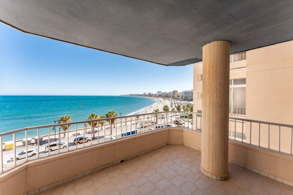 Apartment for sale in torreblanca