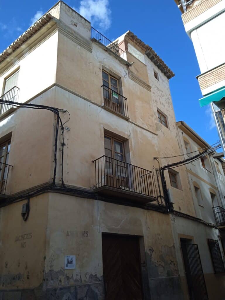 Town House for Sales in baza