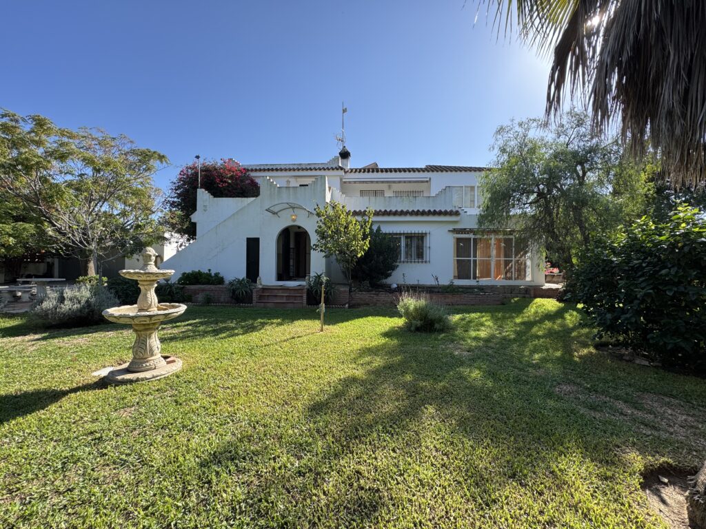 villa for sale in conil de la frontera