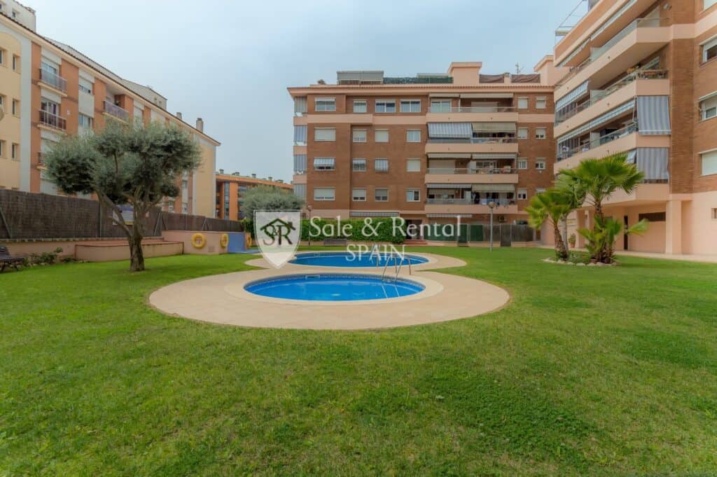 apartment for sale in lloret de mar