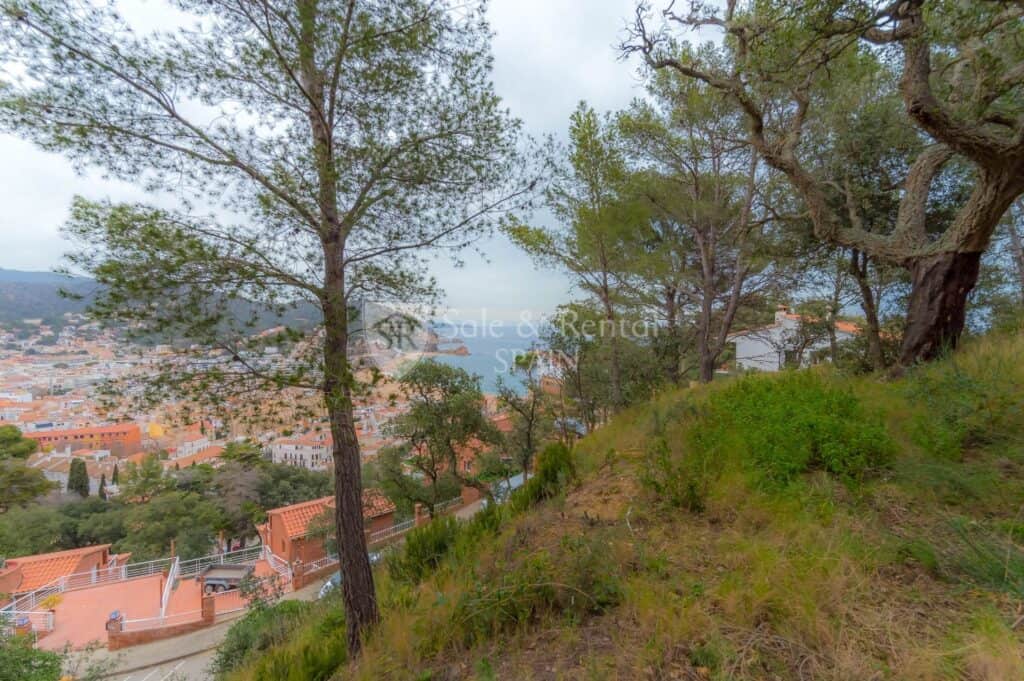 Plot for sale in tossa de mar