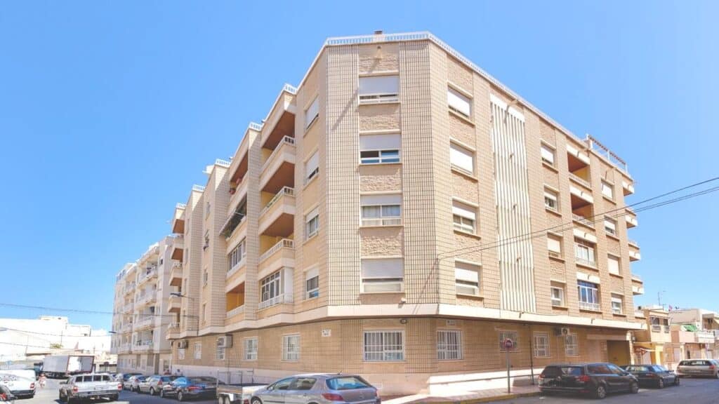 apartment for sale in torrevieja