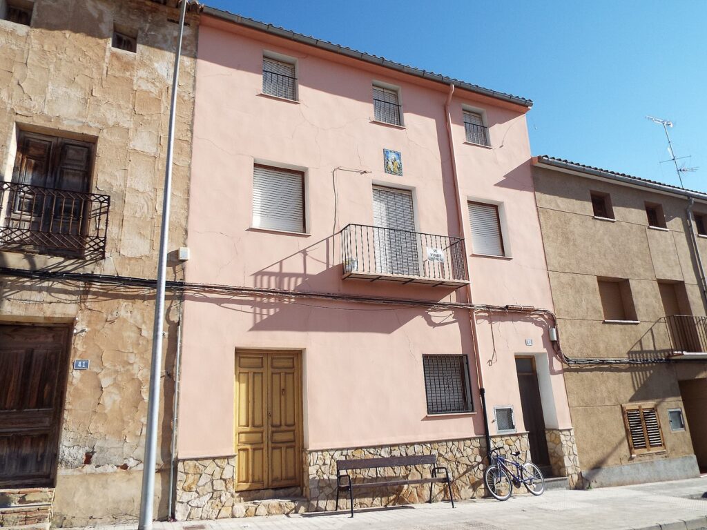 Town House for Sales in ayora