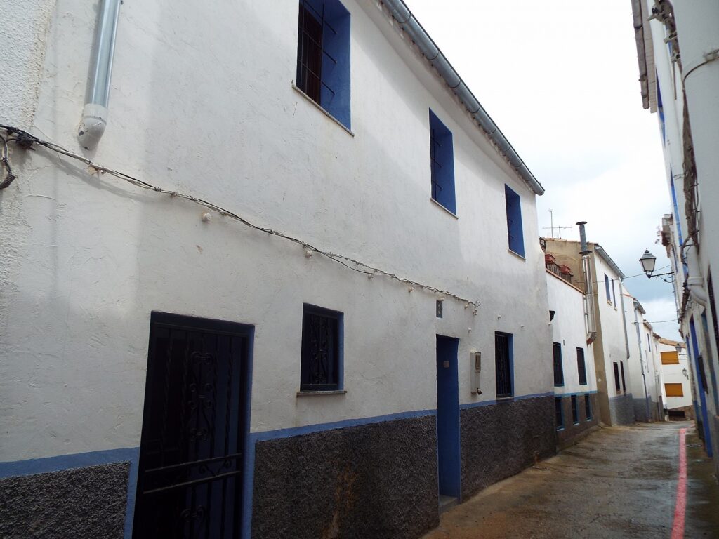 Town House for Sales in ayora