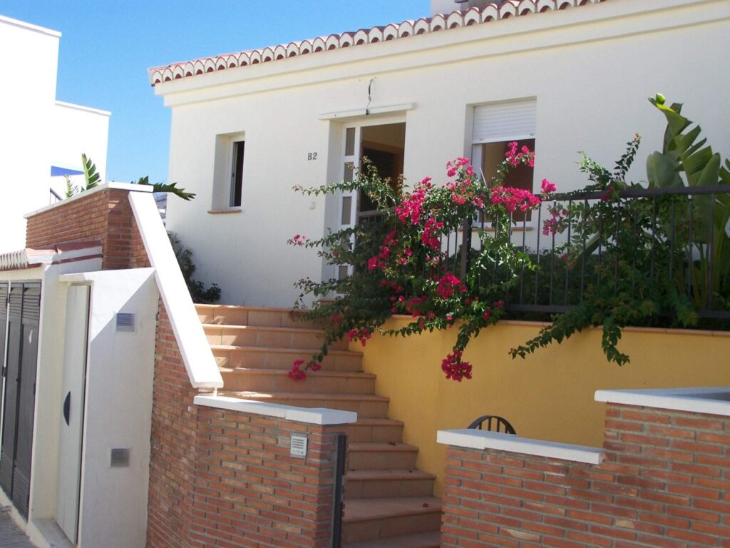 apartment for sale in almuñecar