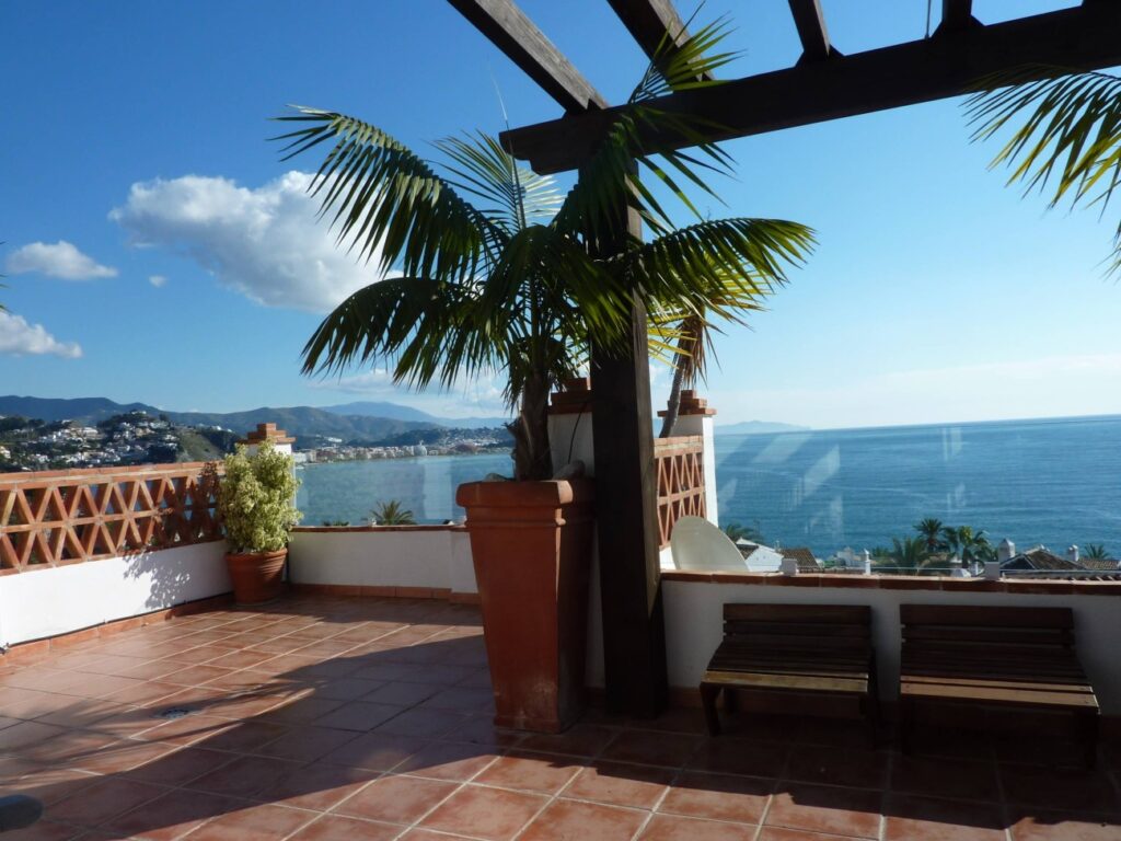 Town House for sale in la herradura