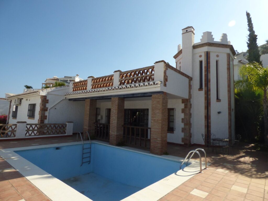 Villa for sale in nerja