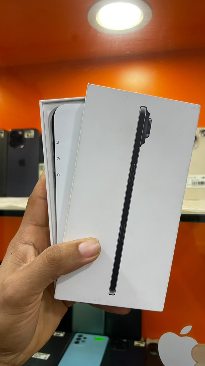 BRAND NEW OPEN BOX IPHONE AIR, 256GB photo 3