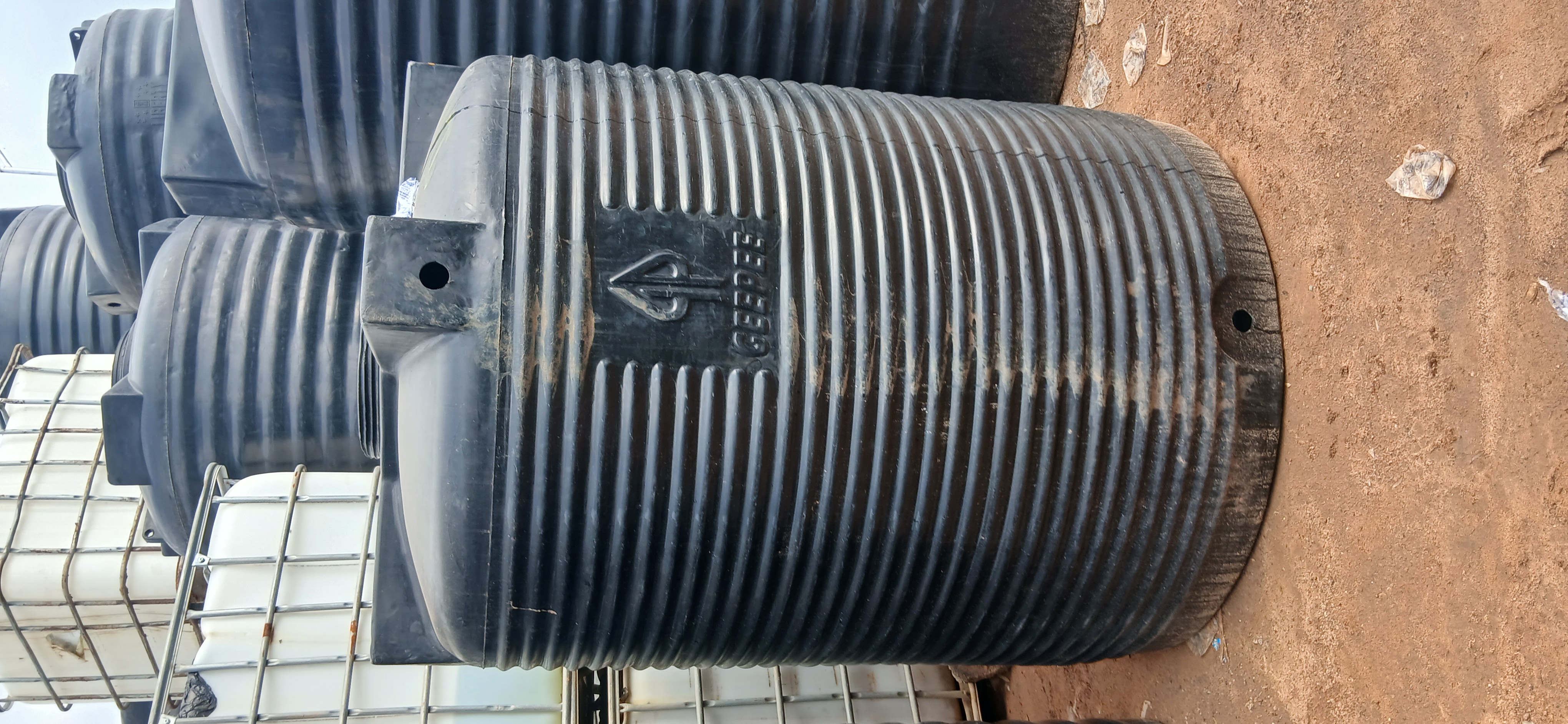 2000litres geepee tank photo 2