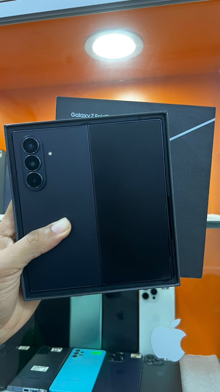 OPEN BOX SAMSUNG GALAXY ZFOLD 7 , 512GB, PHYSICAL + eSIM UNLOCK, JET BLACK photo 2
