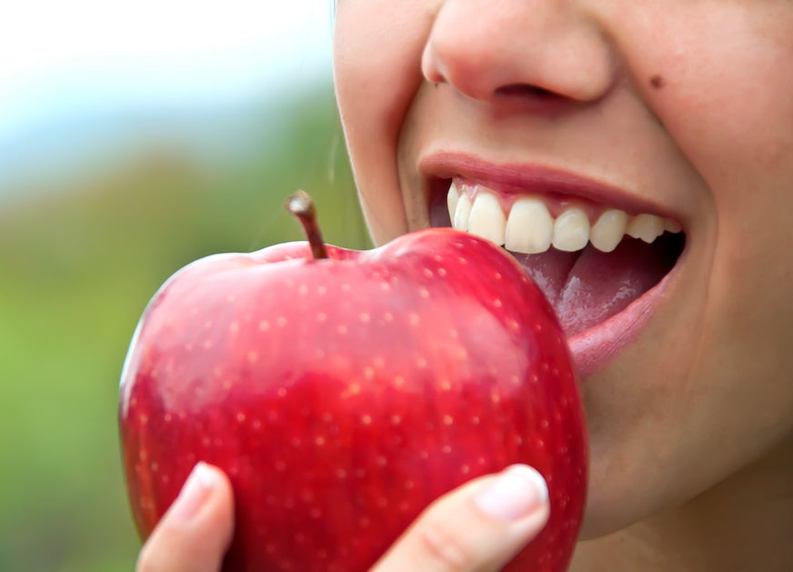 The Link Between Diet and Teeth Health: What to Eat and Avoid