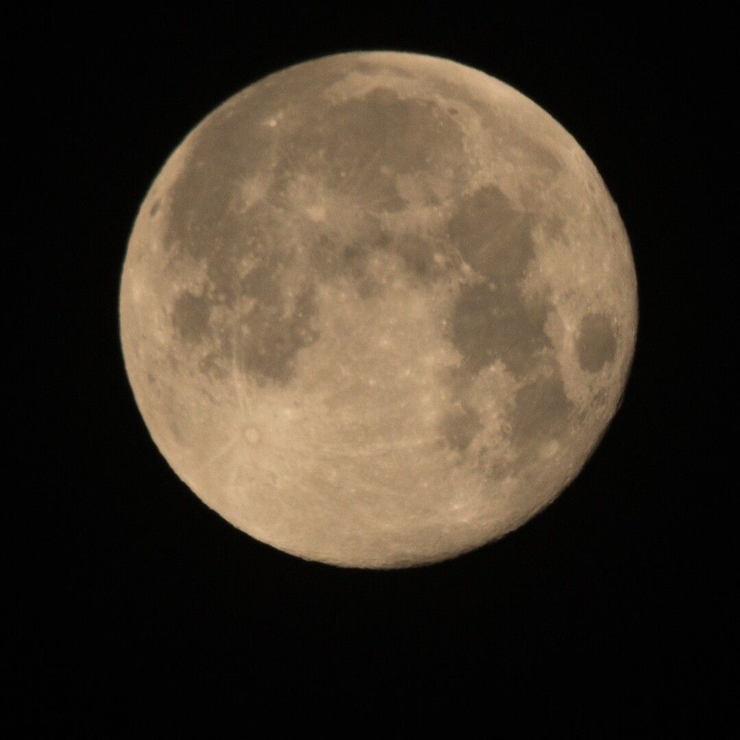 Fotografía de la luna llena