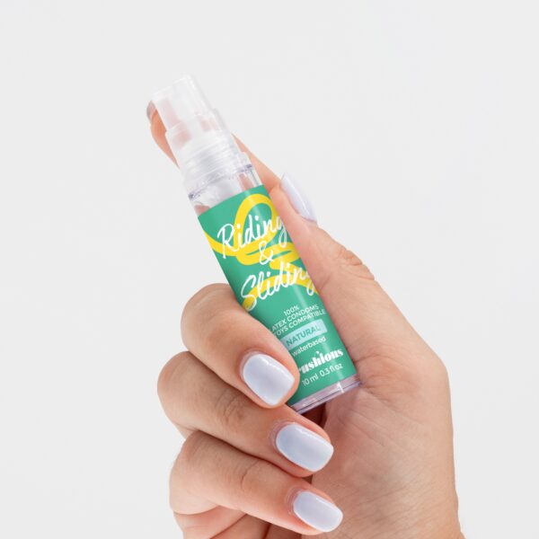 GEL LUBRIFICANTE RIDING & SLIDING À BASE DE ÁGUA CRUSHIOUS 10ML - Image 4