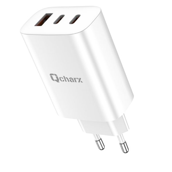 Cargador qcharx ares 3a 65w 2 puerto  tipo c + usb blanco