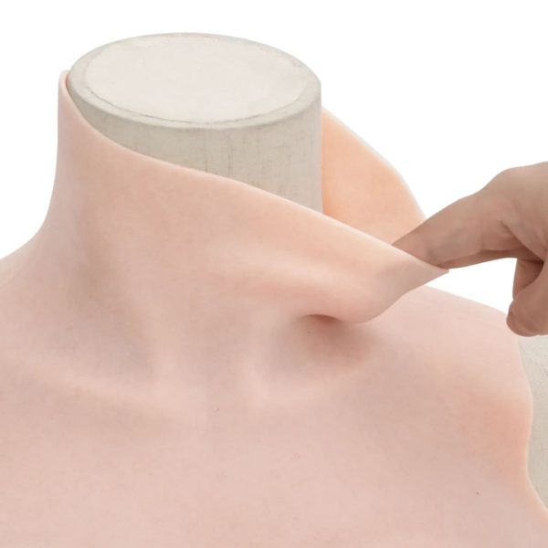 Peitoral de silicone caucasiano copa C - Image 6