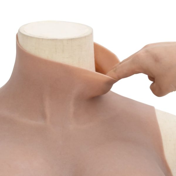Peitoral de silicone bronzeado copa H - Image 6