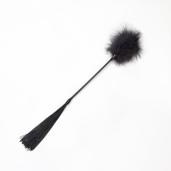 ESPANADOR DE PLUMAS E CHICOTE PRETO SECRET PLAY - Imagen 3