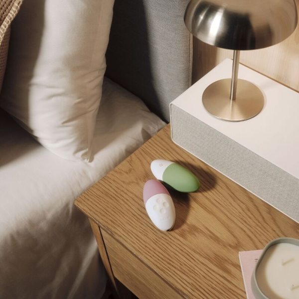 LELO - SIRI 3 CLITORIS MASSAGER PISTACHIO CREME - Imagen 4