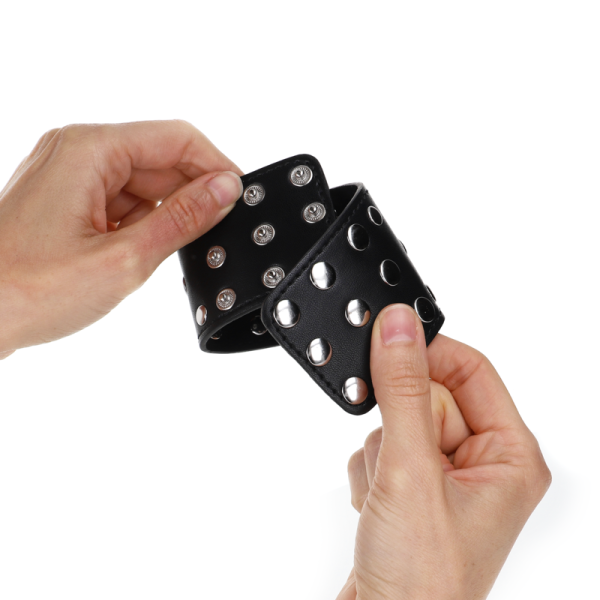 KINK - RETENÃÃES DE PULSO COM SNAP FASTEN COMPLETO DE REBITES PRETOS AJUSTÃVEIS 19-24 CM X 5,5 CM - Imagen 2